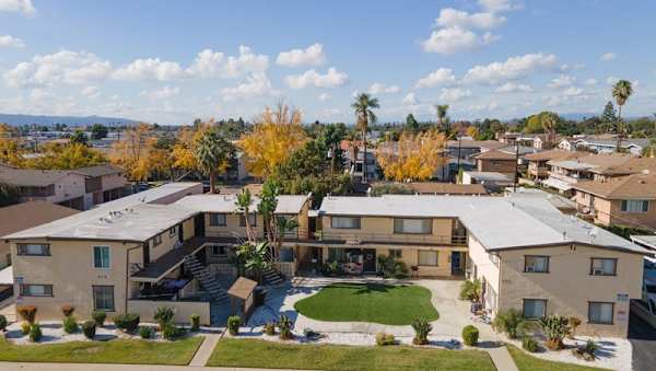 Covina Stewart Apts property